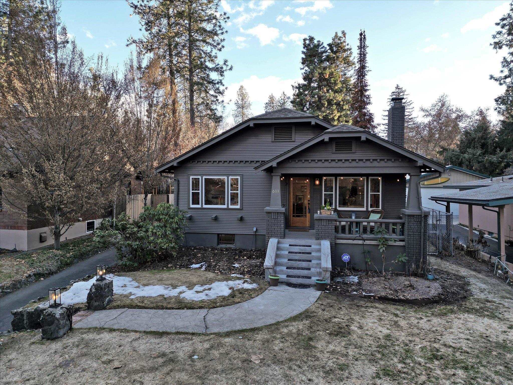 Property Photo: 611 W 23rd Ave WA 99203