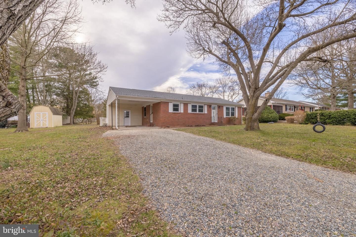 Property Photo: 212 Rolling Road MD 21620