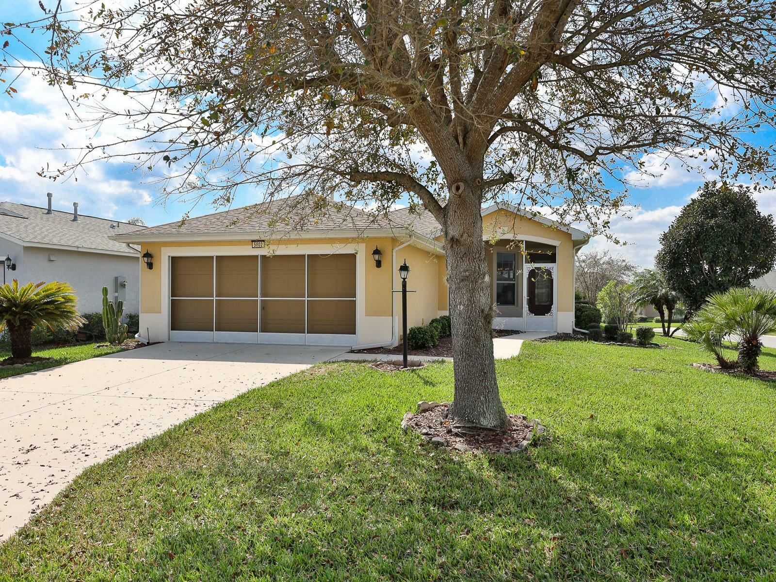 Property Photo:  5802 Woodland Moss Way  FL 34748 