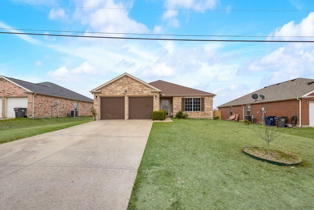 1608 Harbor View Road  Glenn Heights TX 75154 photo