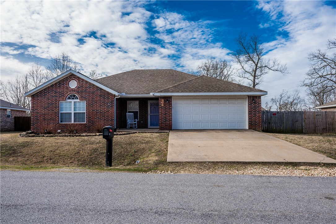 Property Photo:  13 Leland Lane  AR 72715 