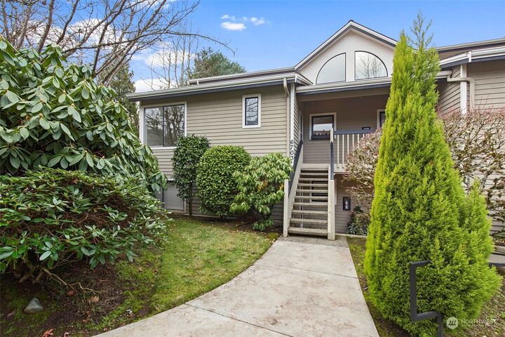 Property Photo:  6703 110th Avenue NE C-3  WA 98033 