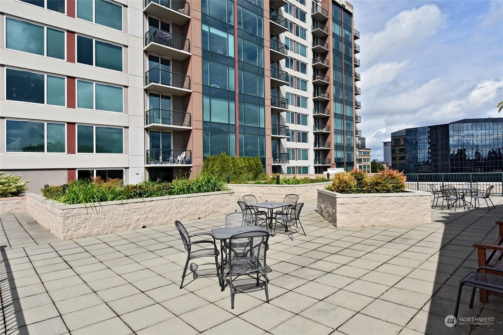 Property Photo: 177 107th Avenue NE 1401 WA 98004
