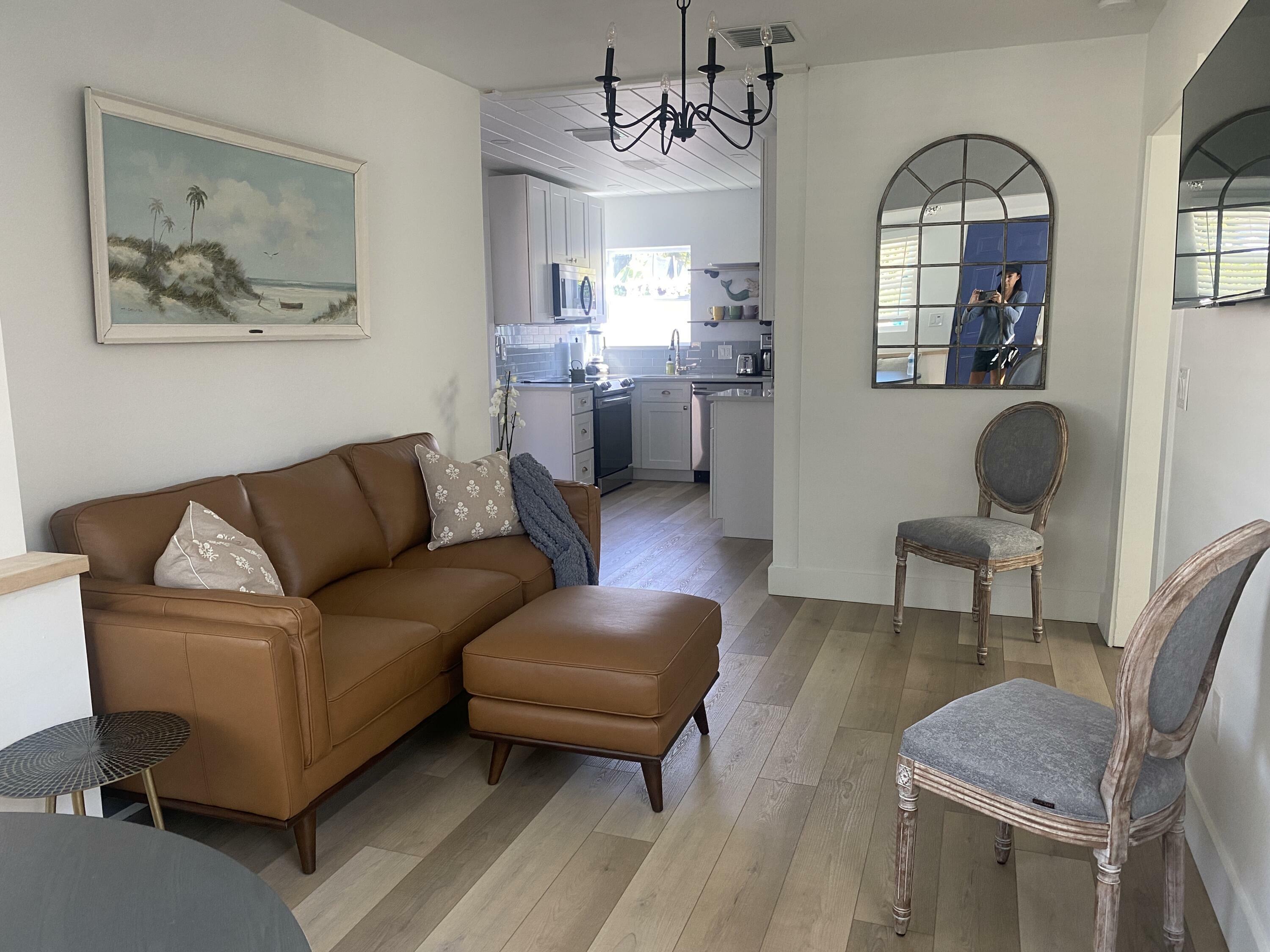 Property Photo: 625 SE 3rd Avenue FL 33483