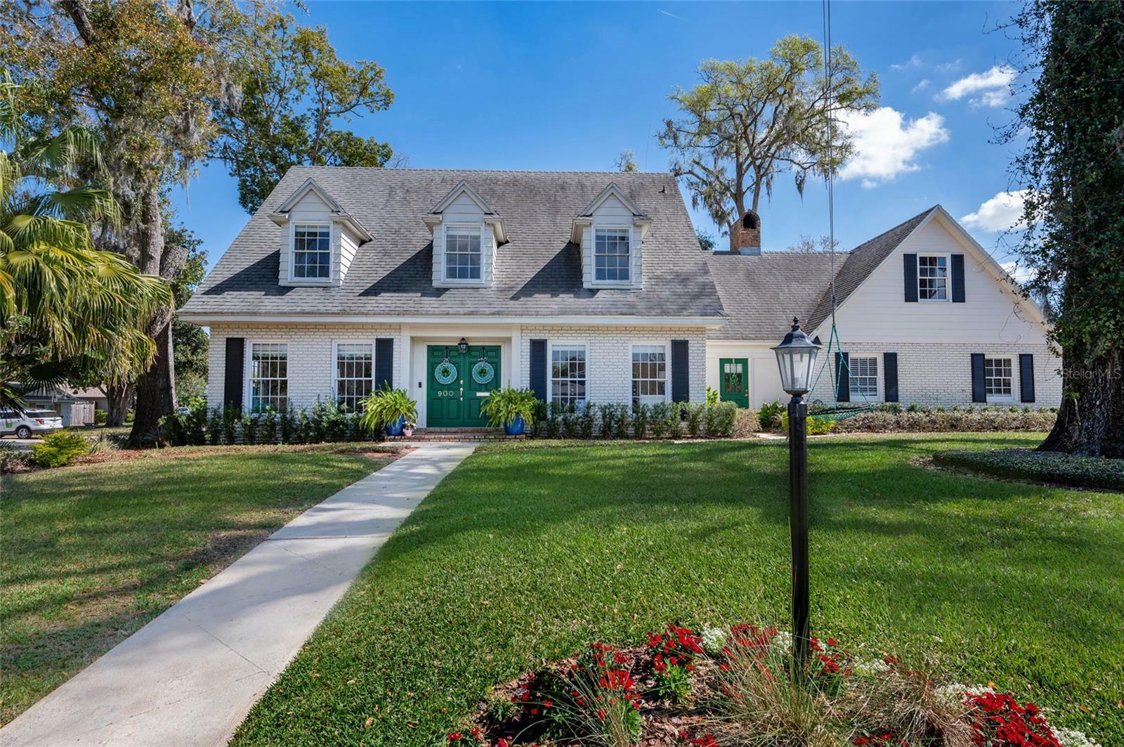 Property Photo: 900 Arapaho Trail FL 32751