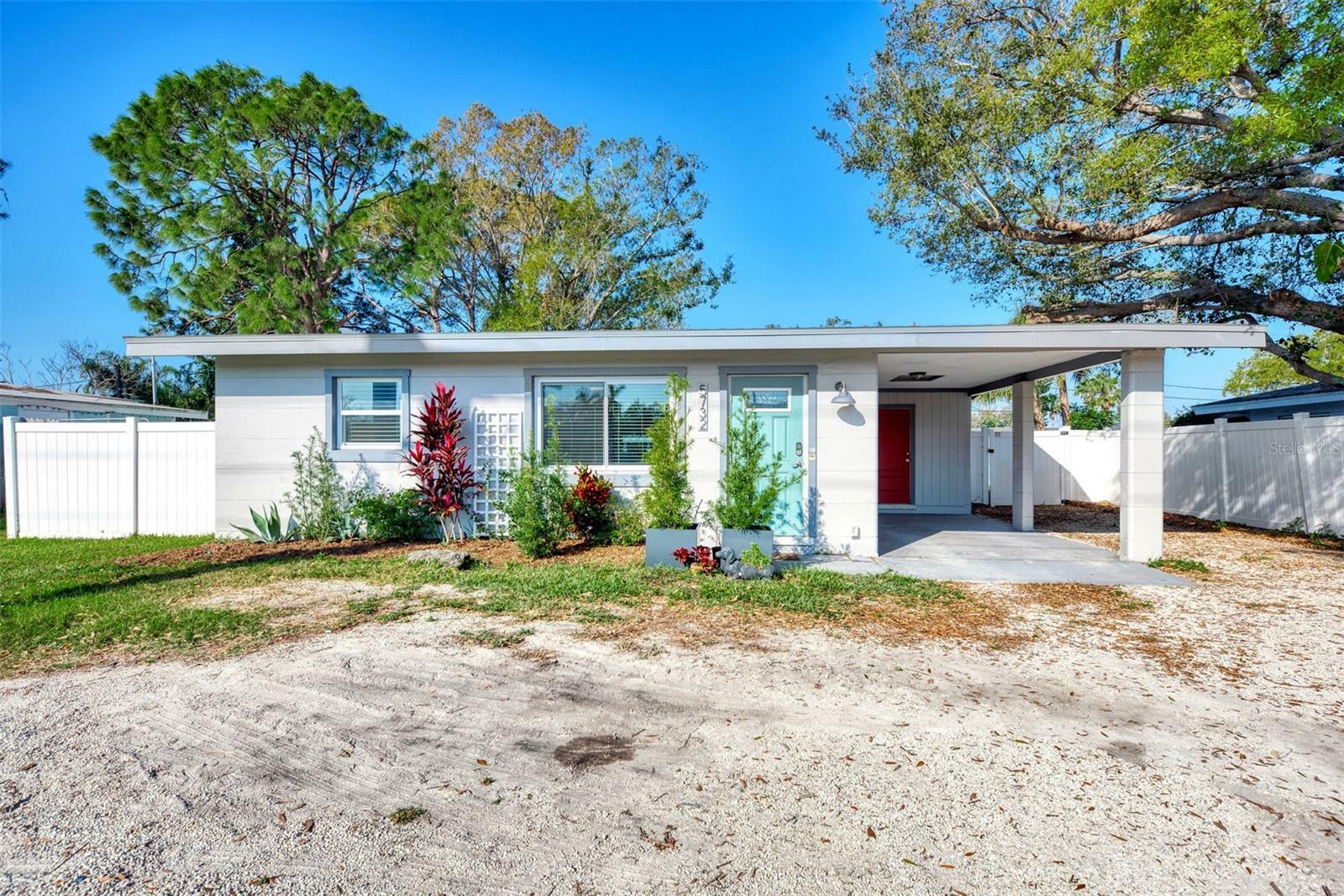 Property Photo:  5732 Beneva Road  FL 34233 