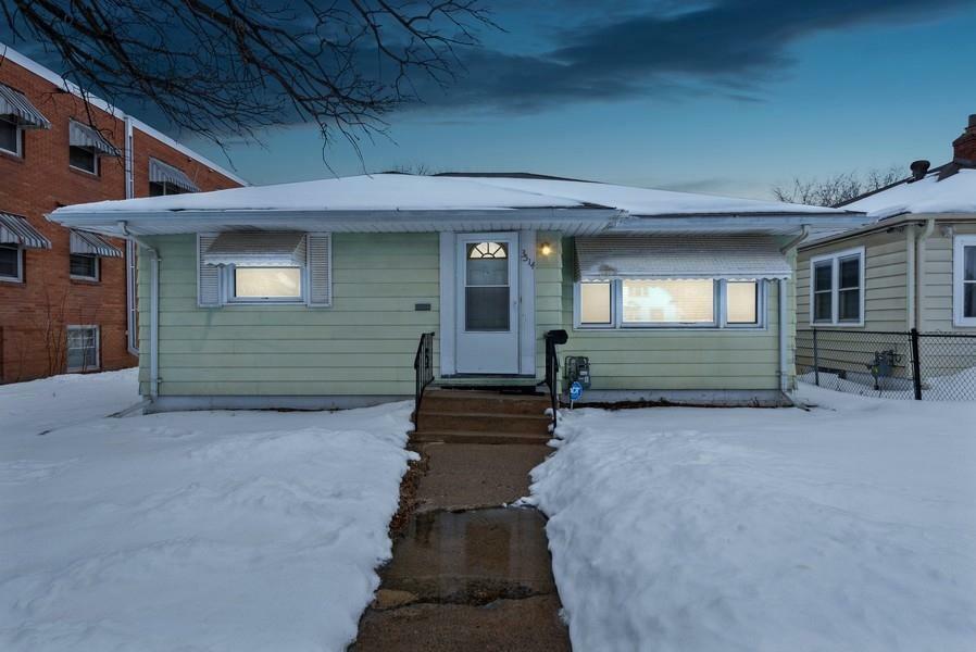 Property Photo:  3514 Penn Avenue N  MN 55412 