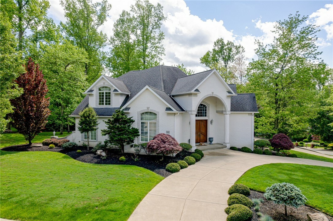 Property Photo: 132 Mount Vernon Drive PA 15146
