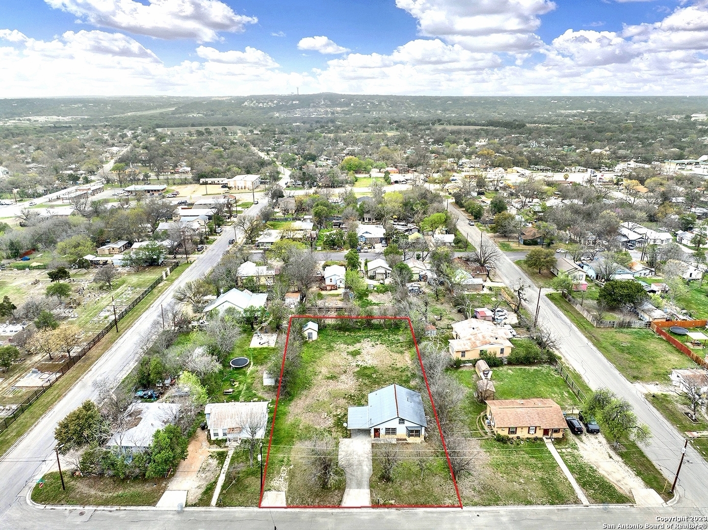 Property Photo:  1946 Stonewall St  TX 78130 