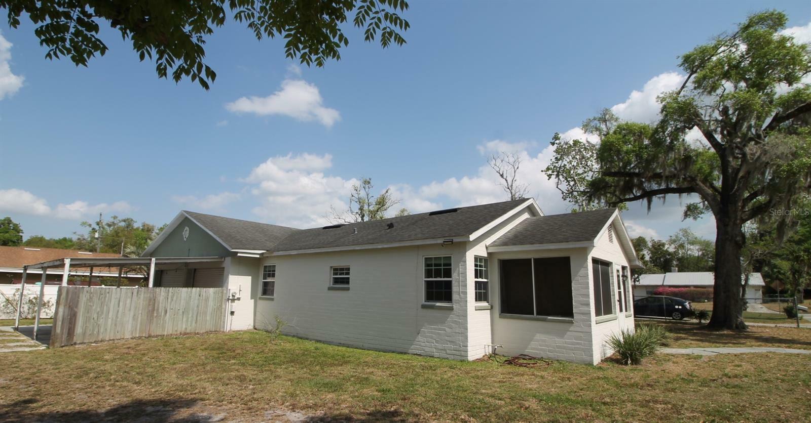 Property Photo:  803 W Arizona Avenue  FL 32720 