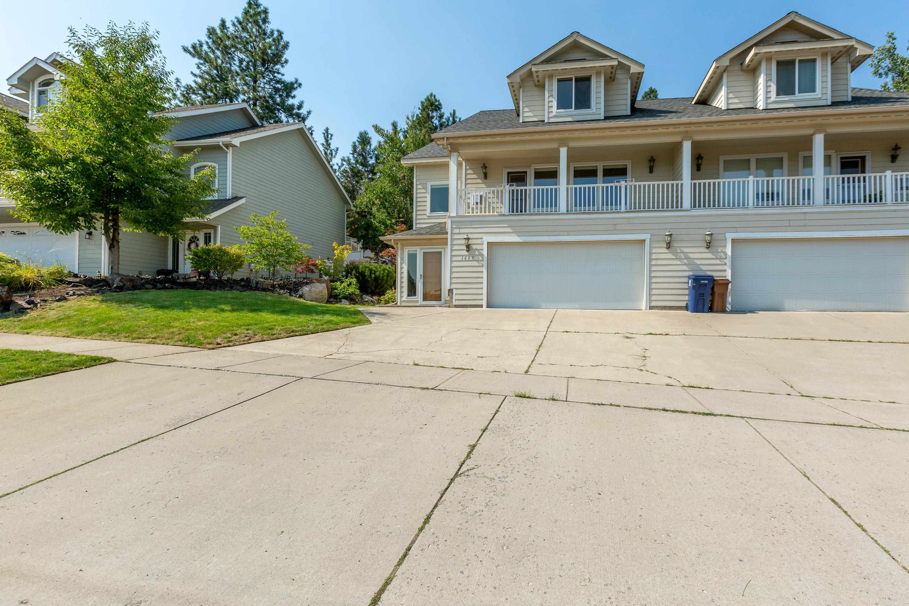Property Photo: 1608 S Cochran St WA 99224-5343