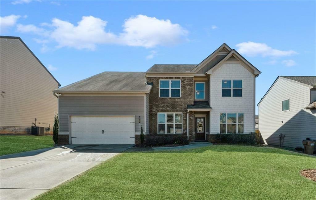 Property Photo: 4520 Orchard View Way GA 30028