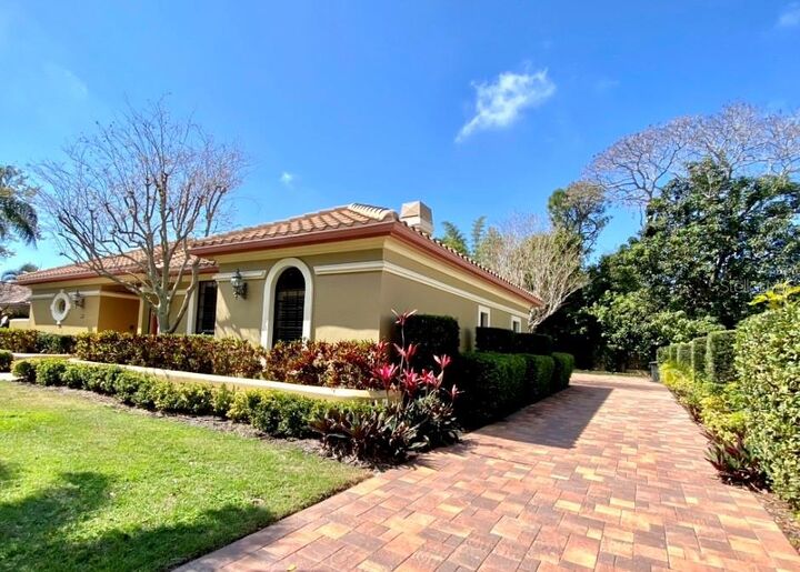 Property Photo:  4638 Pine Harrier Drive  FL 34231 