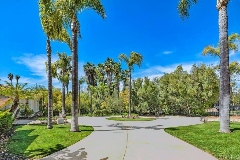 Property Photo: 15066 Huntington Gate Drive CA 92064
