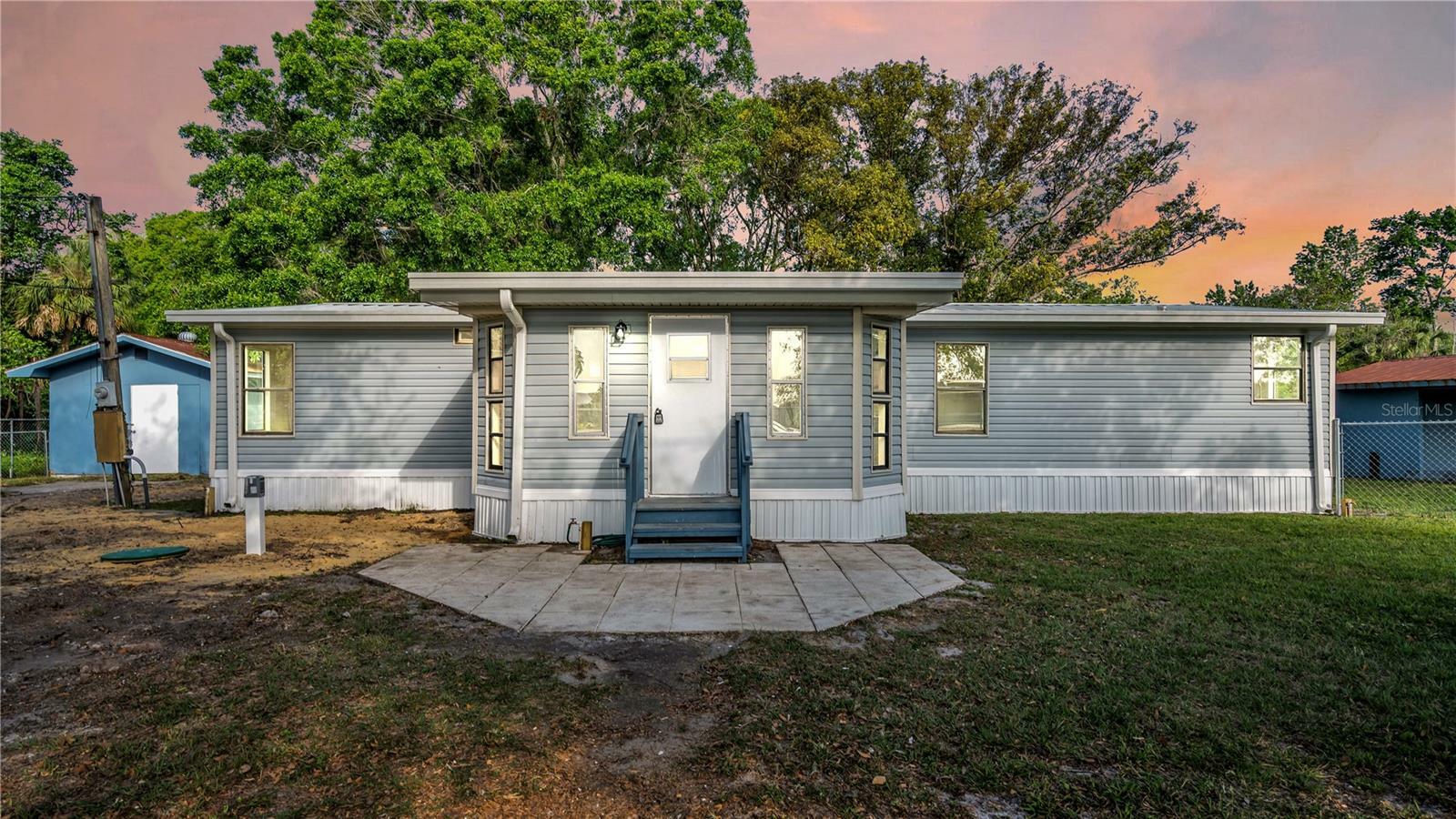 Property Photo:  108 Shell Road  FL 33880 