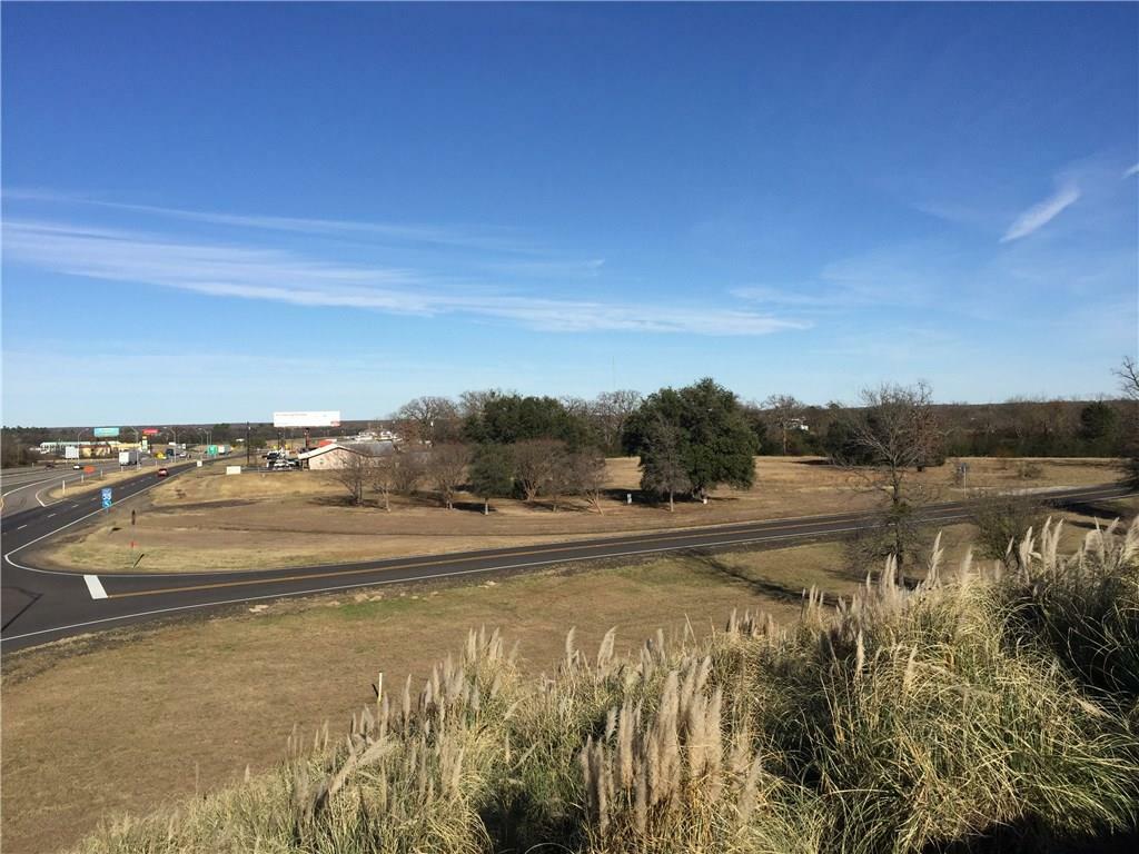 Property Photo:  1300 E Shannon Road  TX 75482 