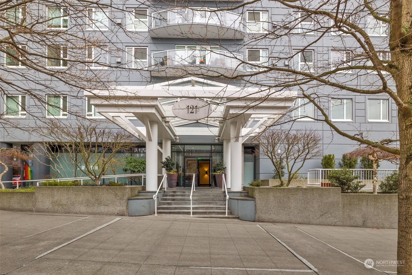 Property Photo:  121 Vine Street 1707  WA 98121 