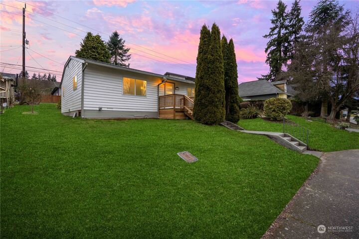 Property Photo: 4512 S 3rd Avenue WA 98203