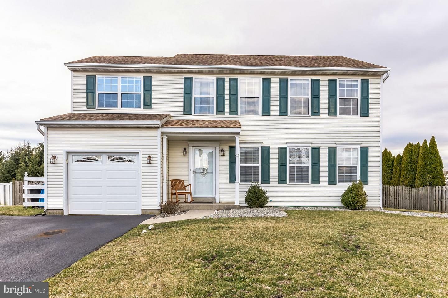 Property Photo: 1961 Deer Ridge Drive PA 19464