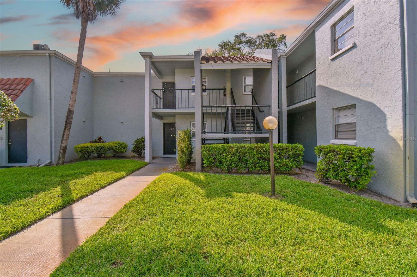 Property Photo:  2874 Somerset Park Drive 203  FL 33613 