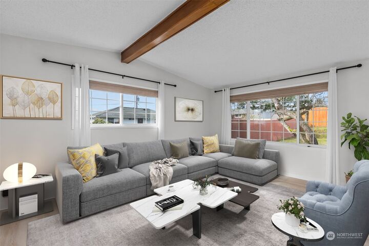 Property Photo: 6613 28th Avenue S WA 98108