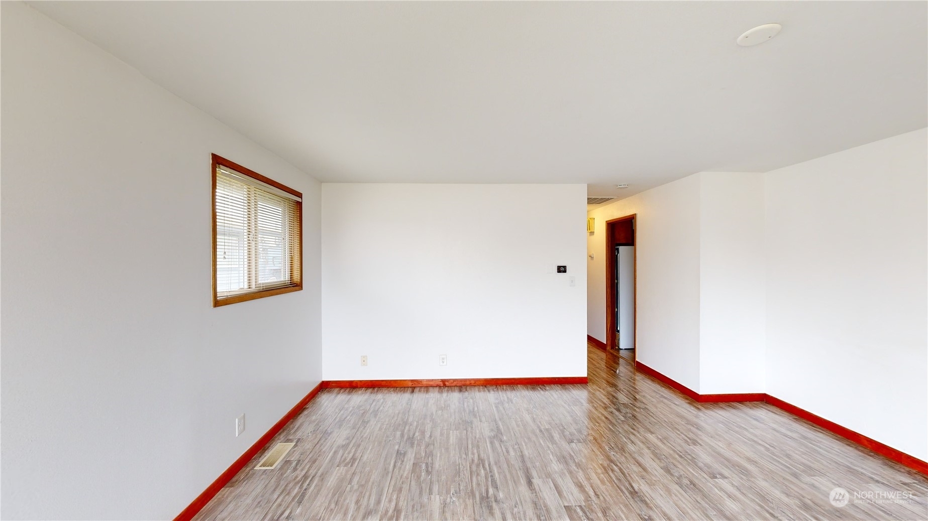 Property Photo:  1558 E Alder Street  WA 99362 