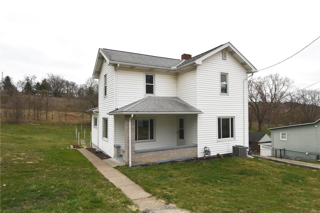 Property Photo:  523 Ash St  PA 15317 