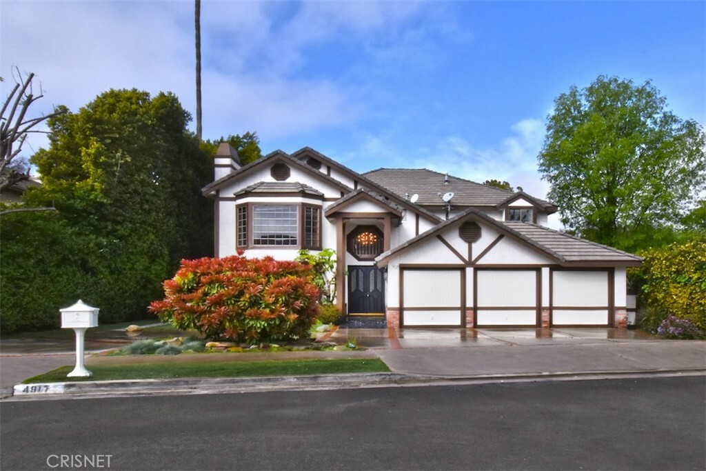 Property Photo: 4917 Gerald Avenue CA 91436