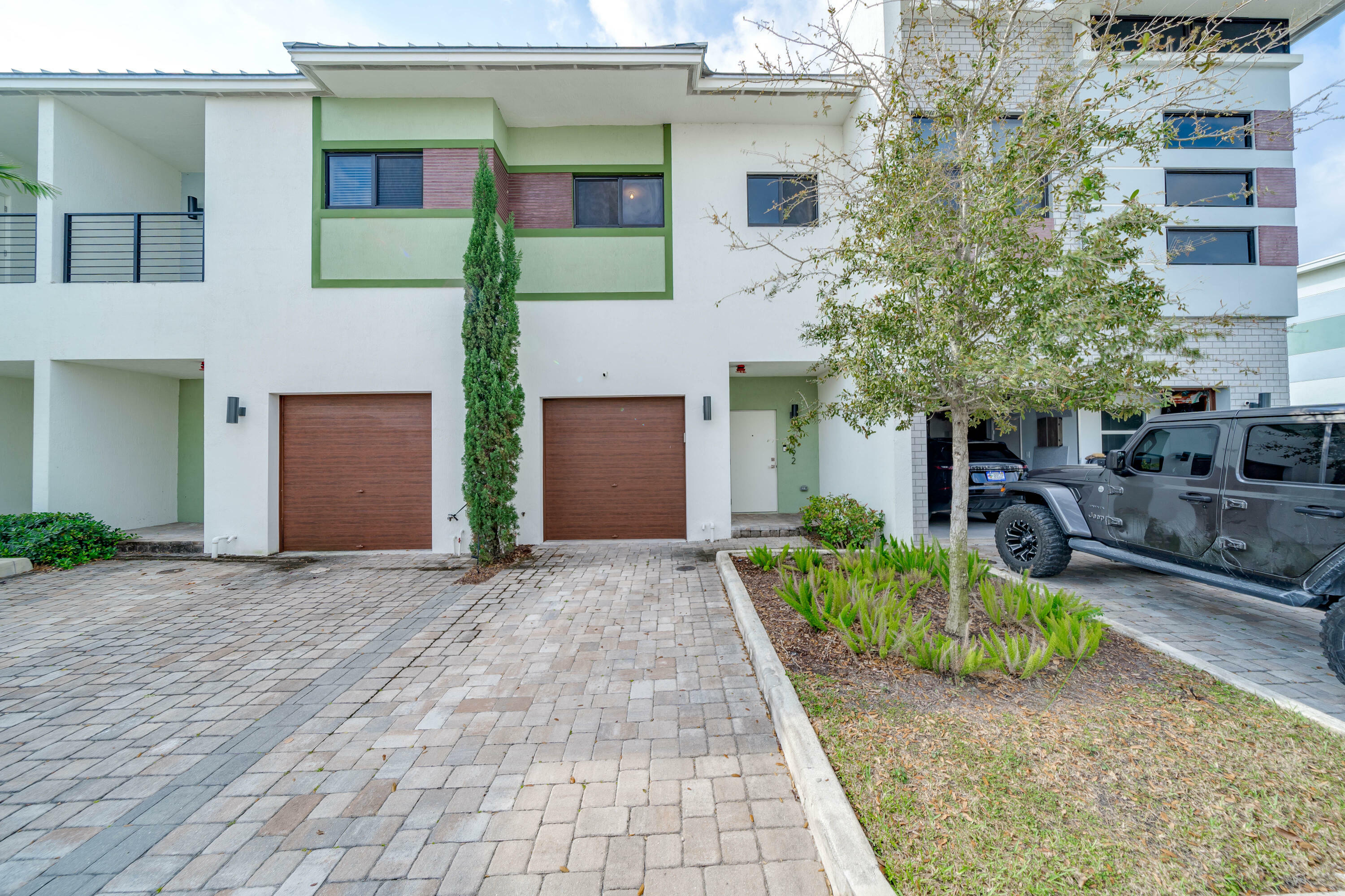 Property Photo:  4392 NW 9th Street  FL 33317 