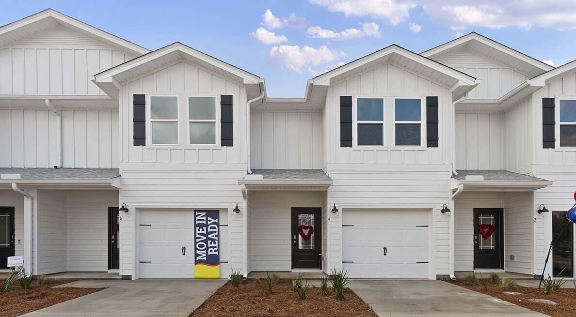 Property Photo: 13 Redbird Loop FL 32541