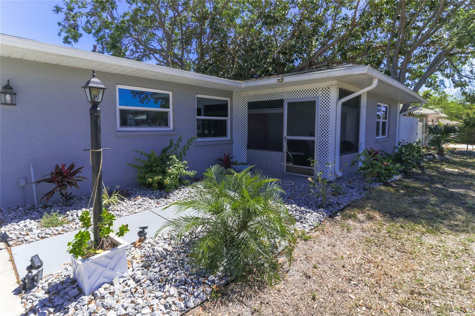 Property Photo:  2219 43rd Street W  FL 34209 