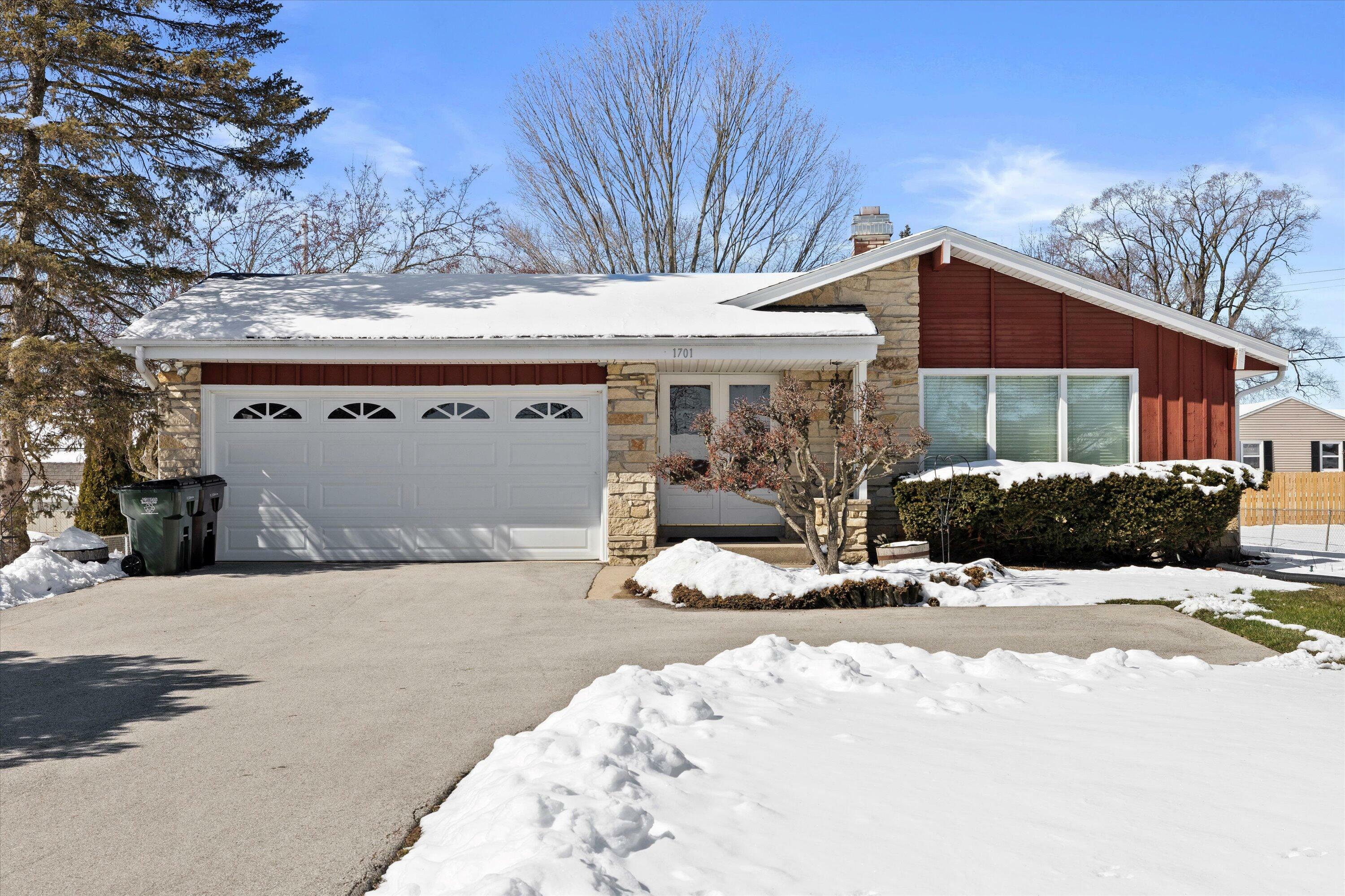 Property Photo:  1701 S 168th St  WI 53151 