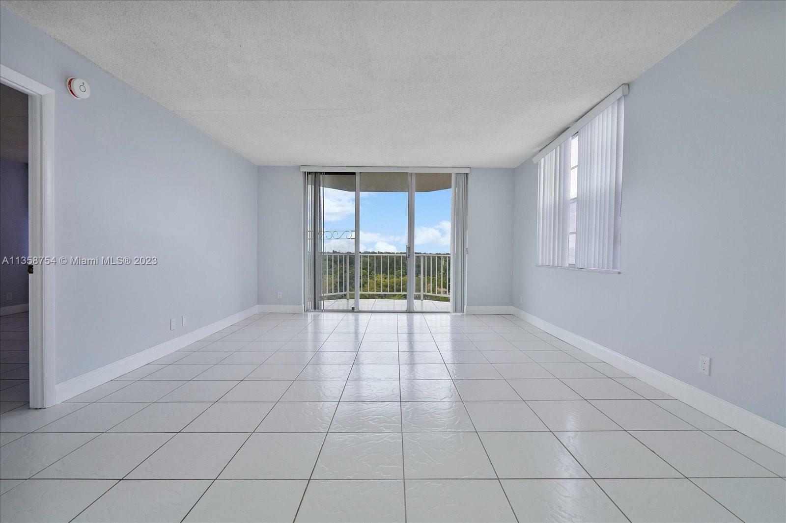 Property Photo: 16740 NE 9th Avenue 601 FL 33162