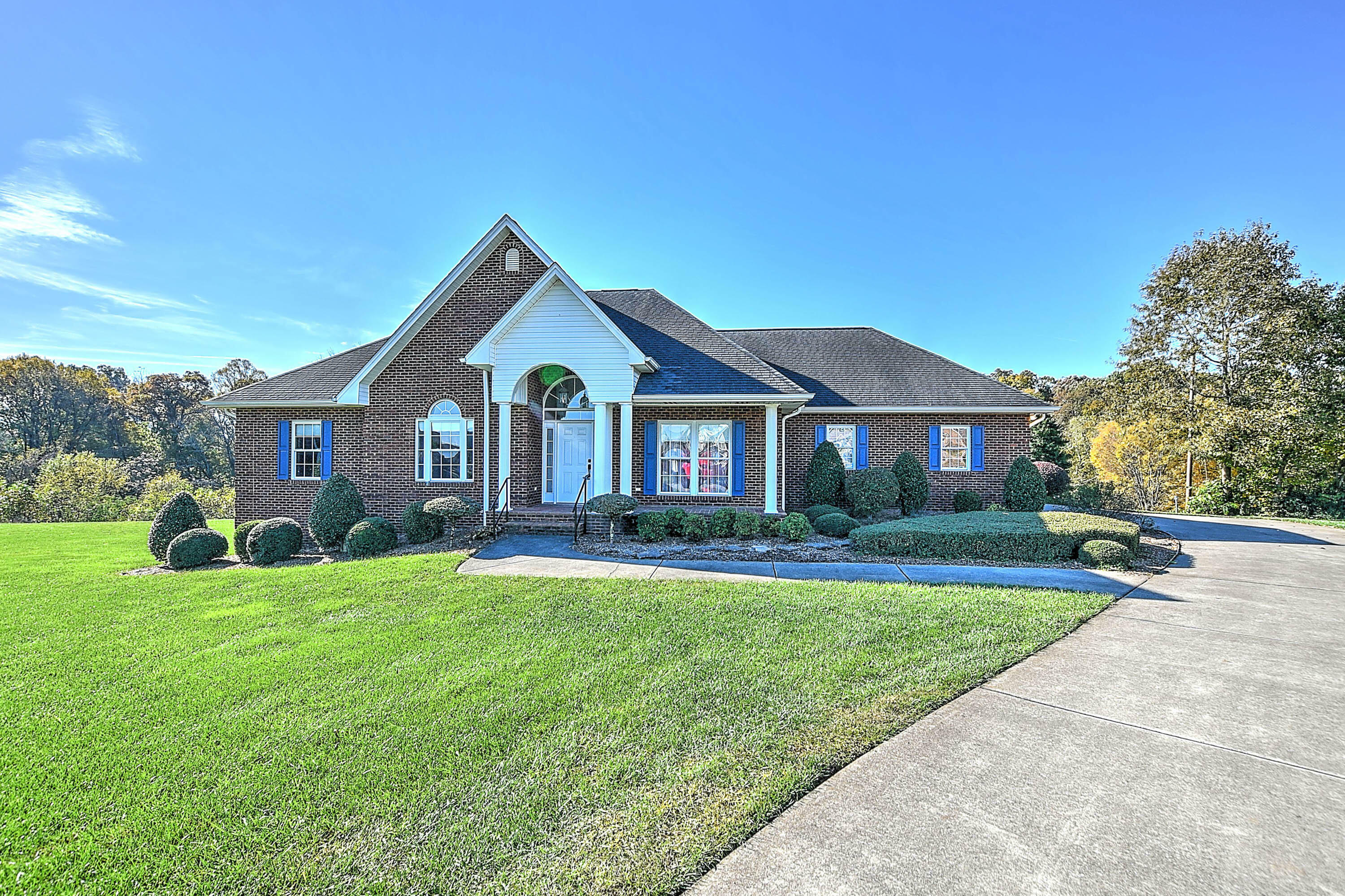 Property Photo:  74 West Ridgefield Court  TN 37745 