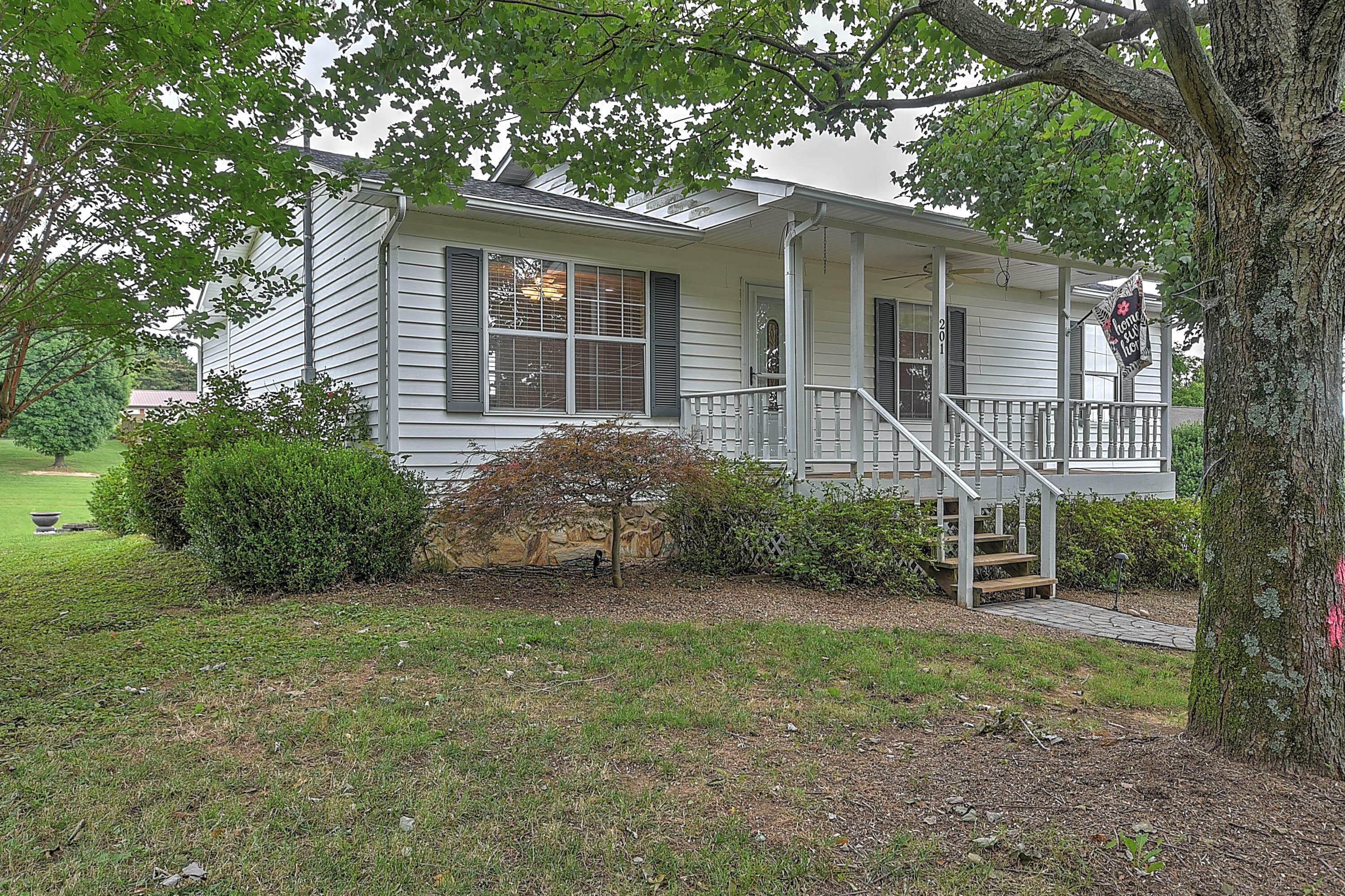 Property Photo:  201 Lincoln Drive  TN 37743 