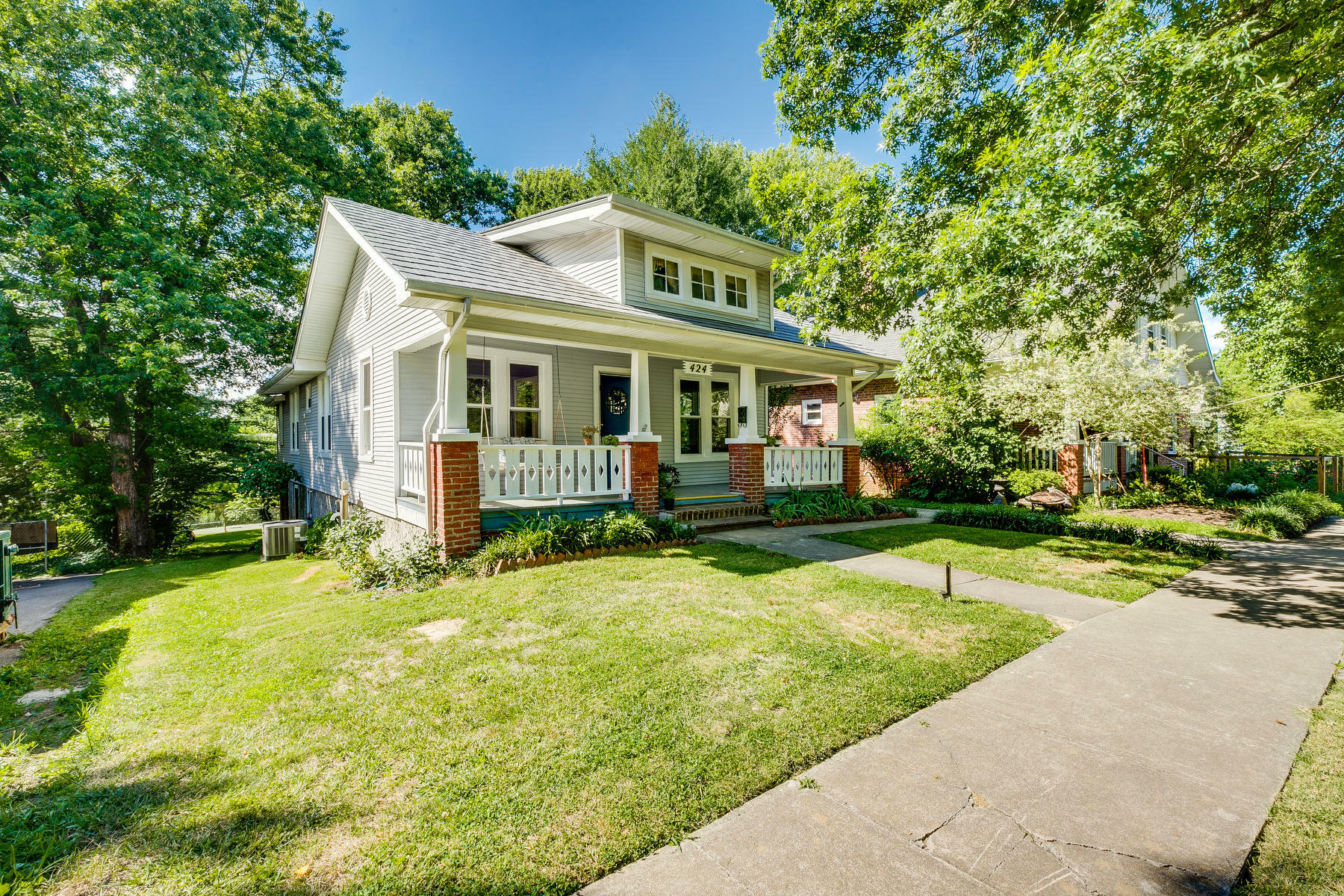 Property Photo:  424 West Poplar Street  TN 37604 