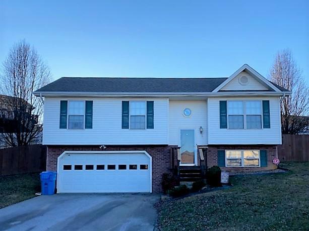 Property Photo:  1121 Meadow Creek Lane  TN 37659 