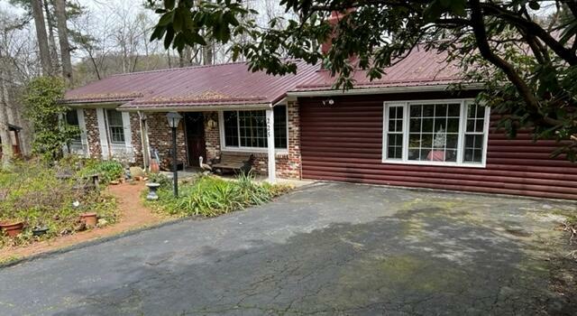 Property Photo:  225 Woodland Court  TN 37620 