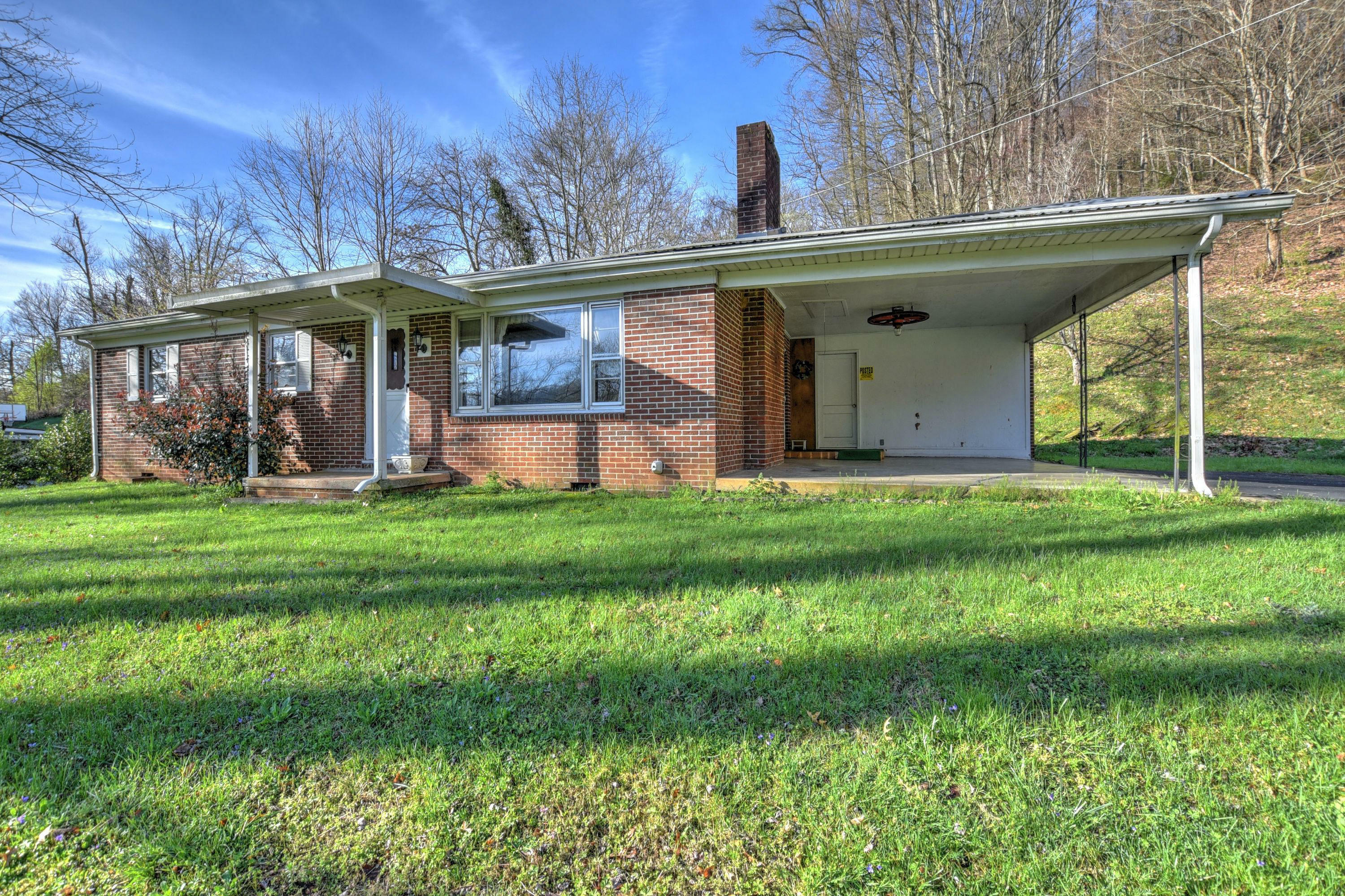 Property Photo:  451 County Home Road  TN 37617 