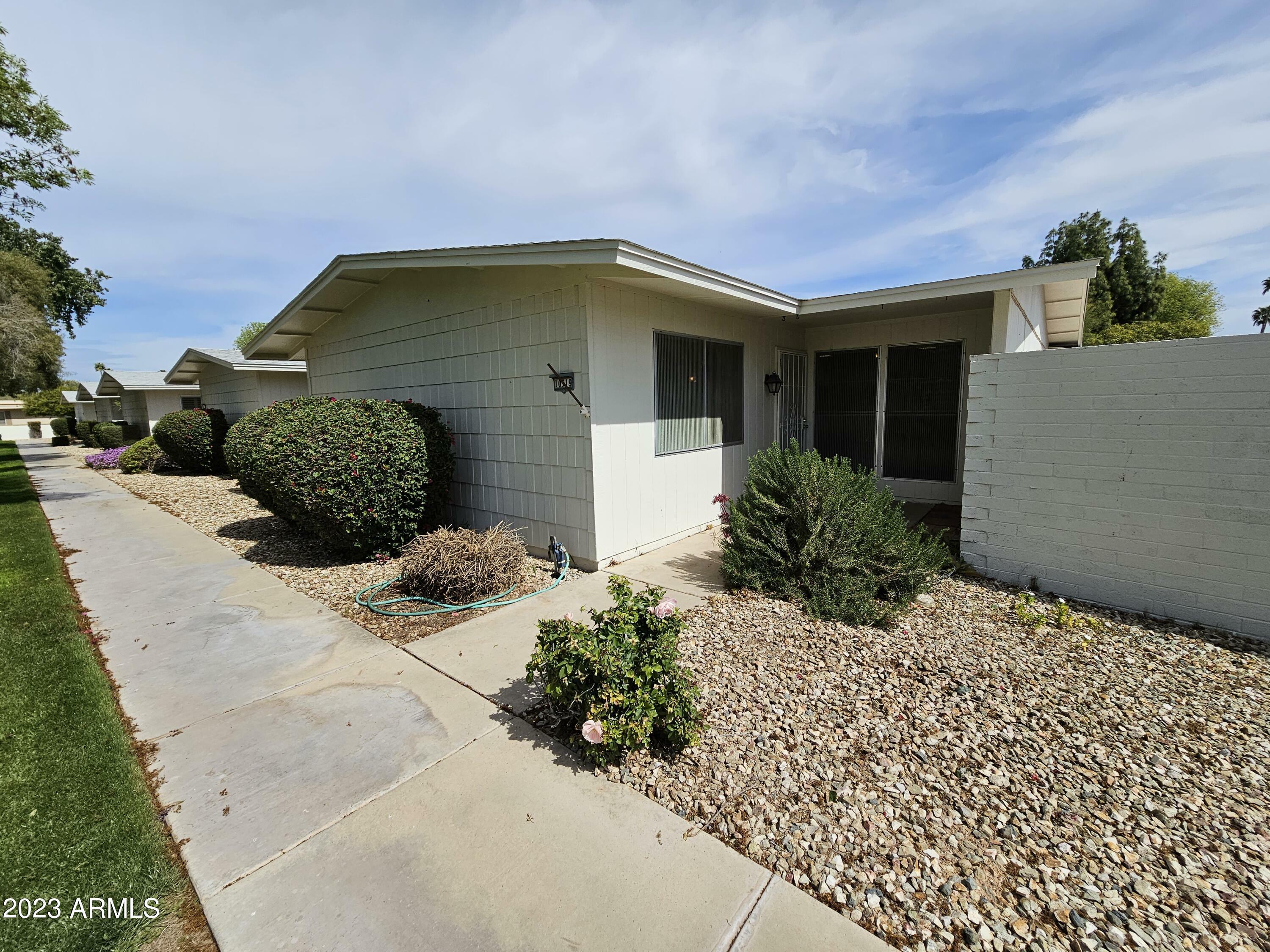 Property Photo:  10519 W Palmeras Drive  AZ 85373 