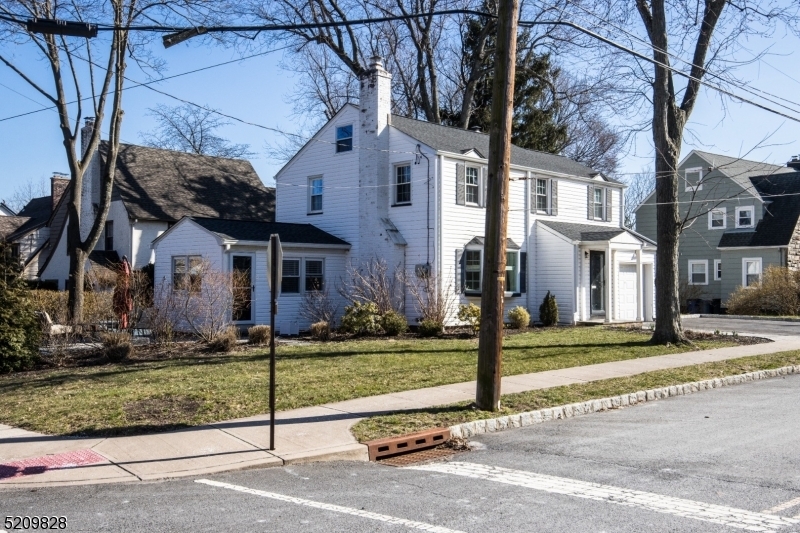 Property Photo: 2 Dartmouth Rd NJ 07052