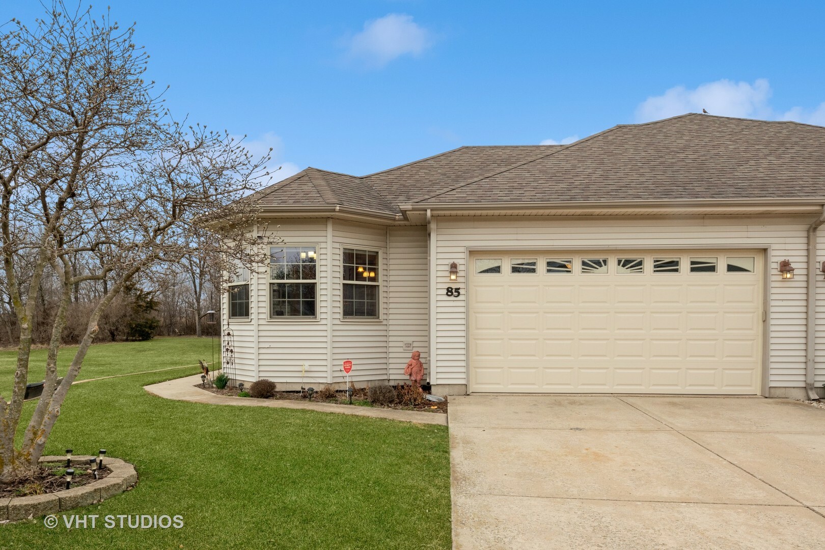 Property Photo:  85 S McGinty Street  IL 60416 