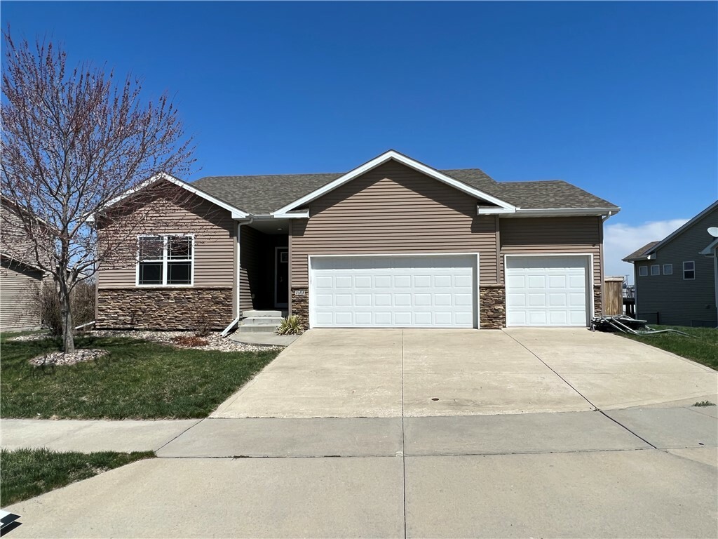 115 Broderick Drive  Waukee IA 50263 photo