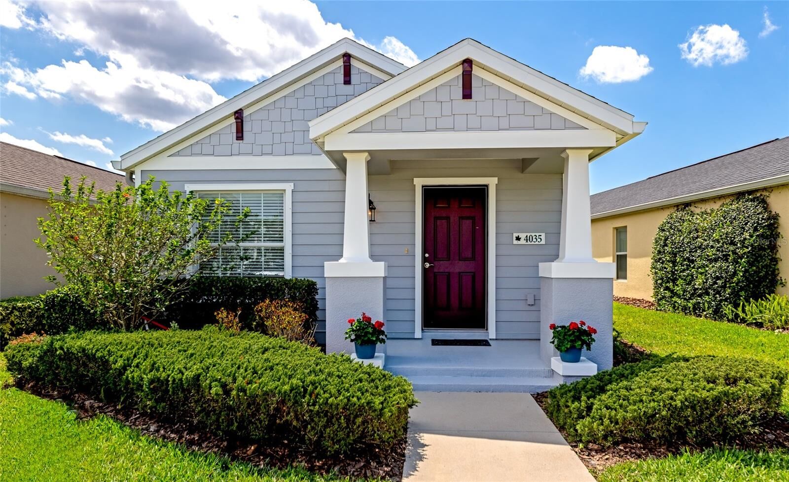 Property Photo:  4035 Cottage Hill Avenue  FL 34219 