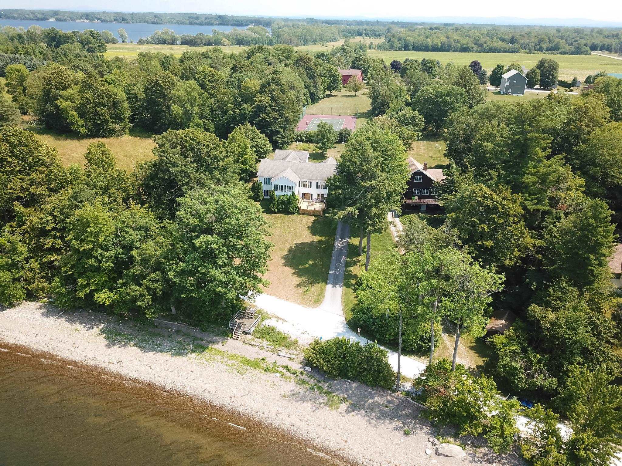 Property Photo:  206 Lighthouse Point Road  VT 05463 