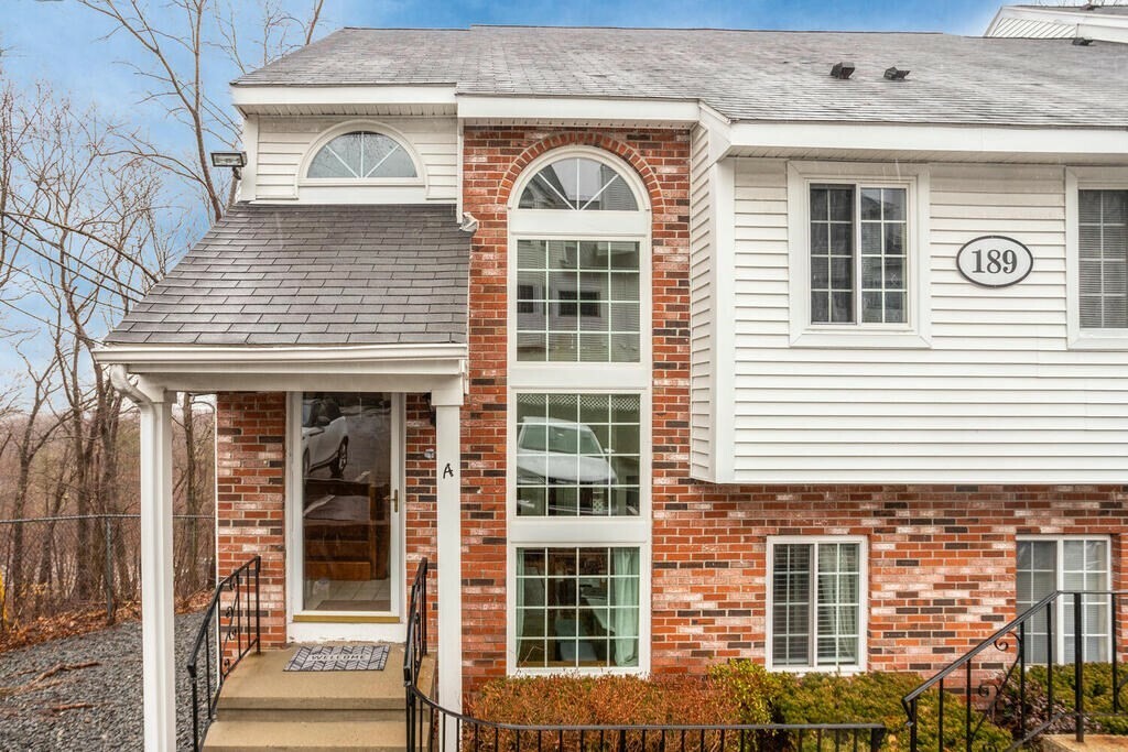 Property Photo: 189 Tall Oaks A MA 02190