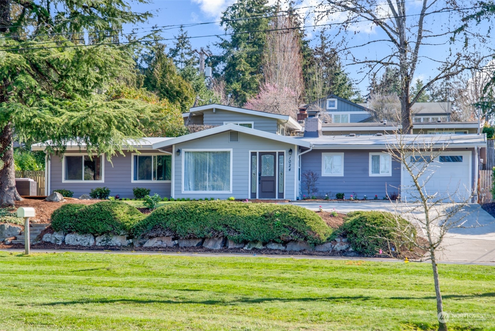 1024 82nd Avenue NE  Medina WA 98039 photo