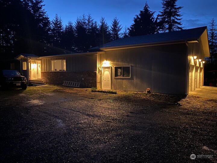 House for sale in Shelton 61 SE Cook Plant Farm Road, Shelton, WA 98584