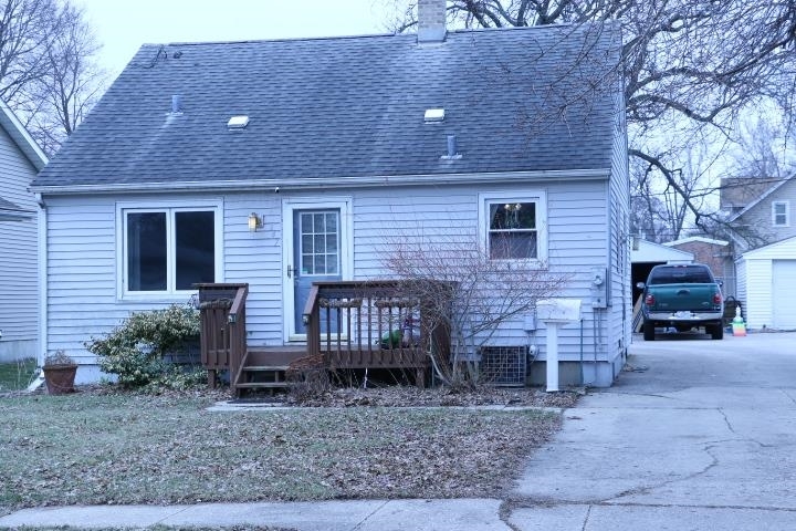 Property Photo:  247 Merrill Avenue  IL 61111 