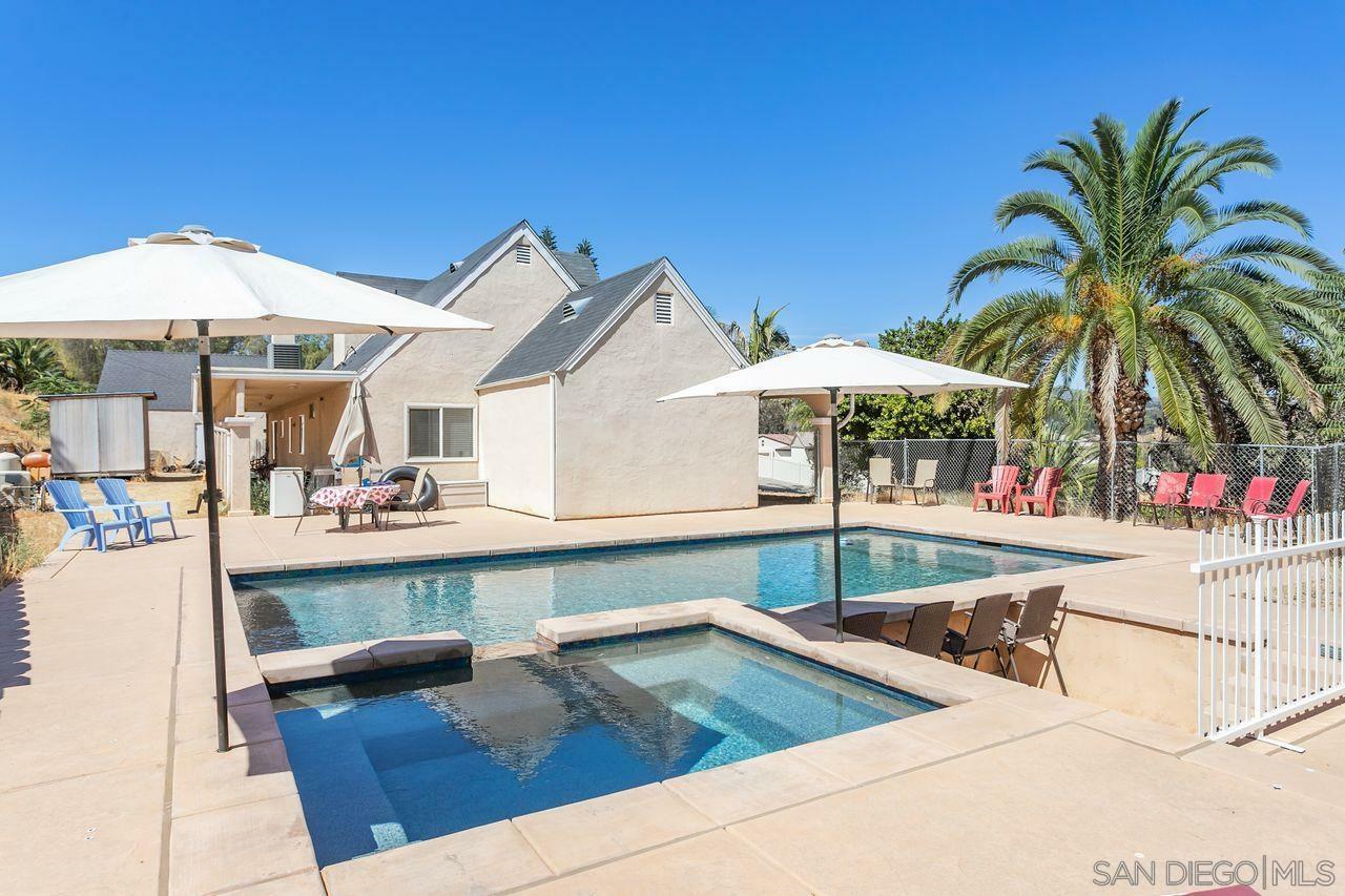 Property Photo:  1025 Viletta Dr  CA 92027 